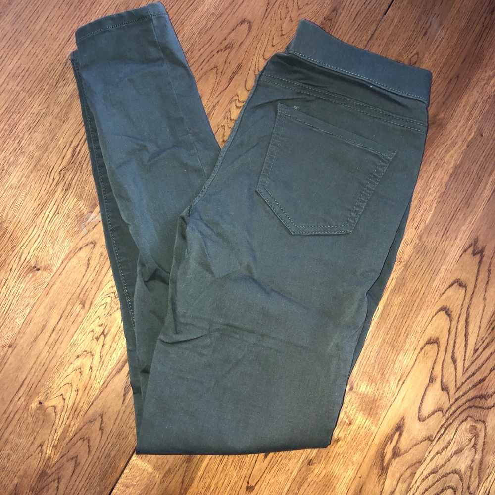 Size small (3-5) jeggings